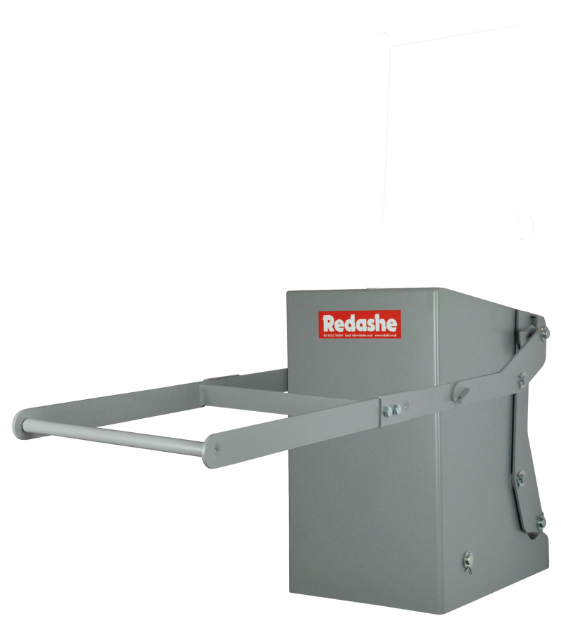 Wall mounted manual can crusher