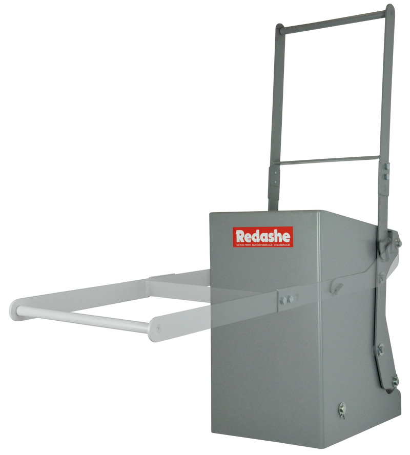 Wall mounted manual can crusher